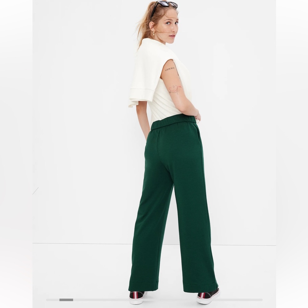 Gap Pleated Wide Leg Silk Trousers Size 6 Tall
